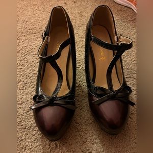 Size 8 Purple & black platform heels.